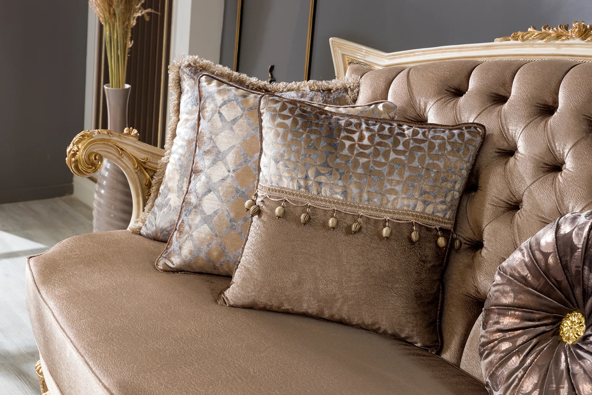 Sultan Sofa Set 8