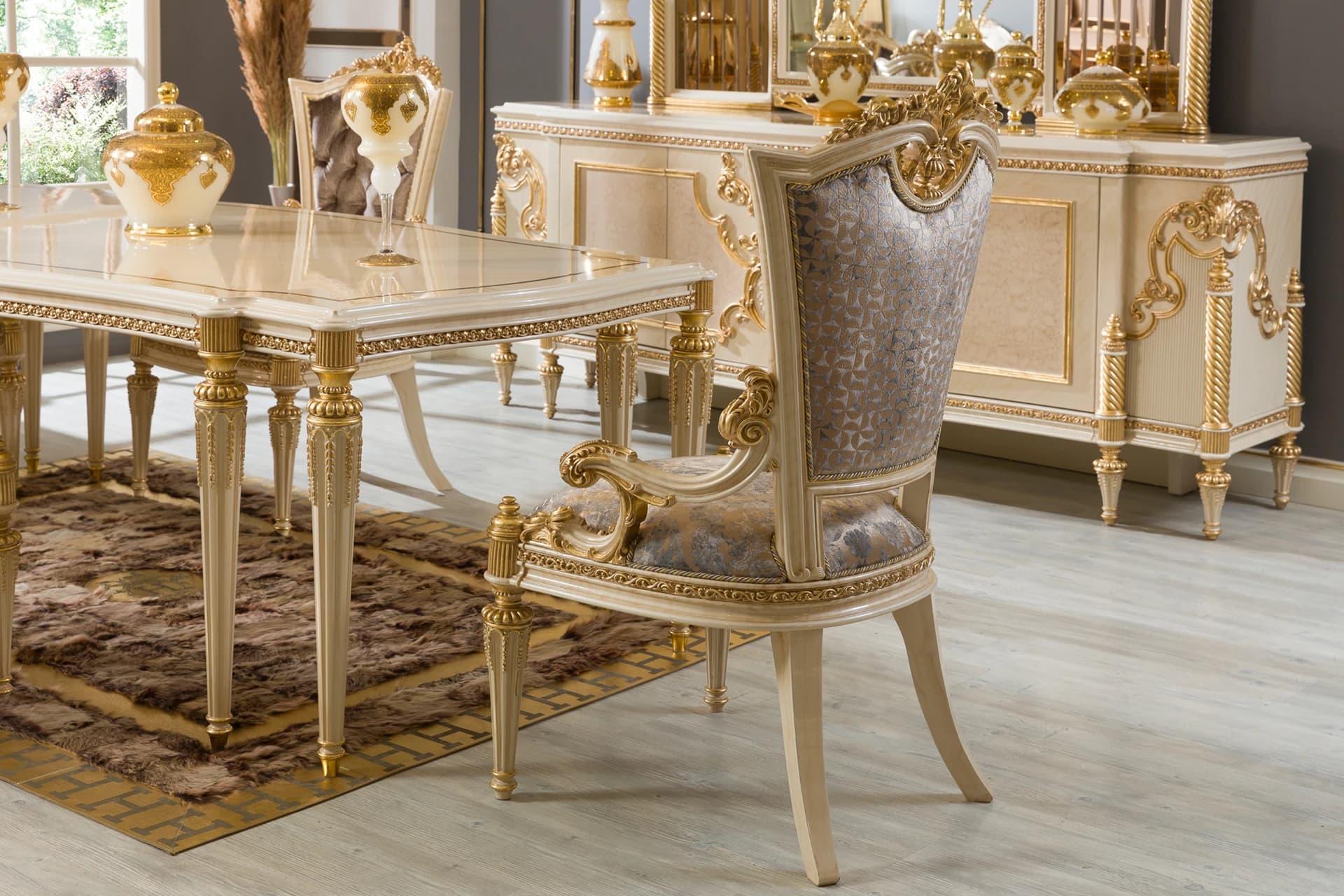 Sultan Dining Room 12